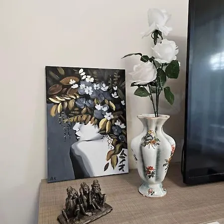 Апартаменты Serenity In The Heart Of With Parking *