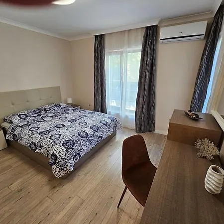 Serenity In The Heart Of With Free Parking Apartamento *