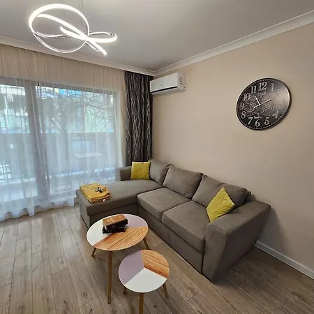 Serenity In The Heart Of With Parking *